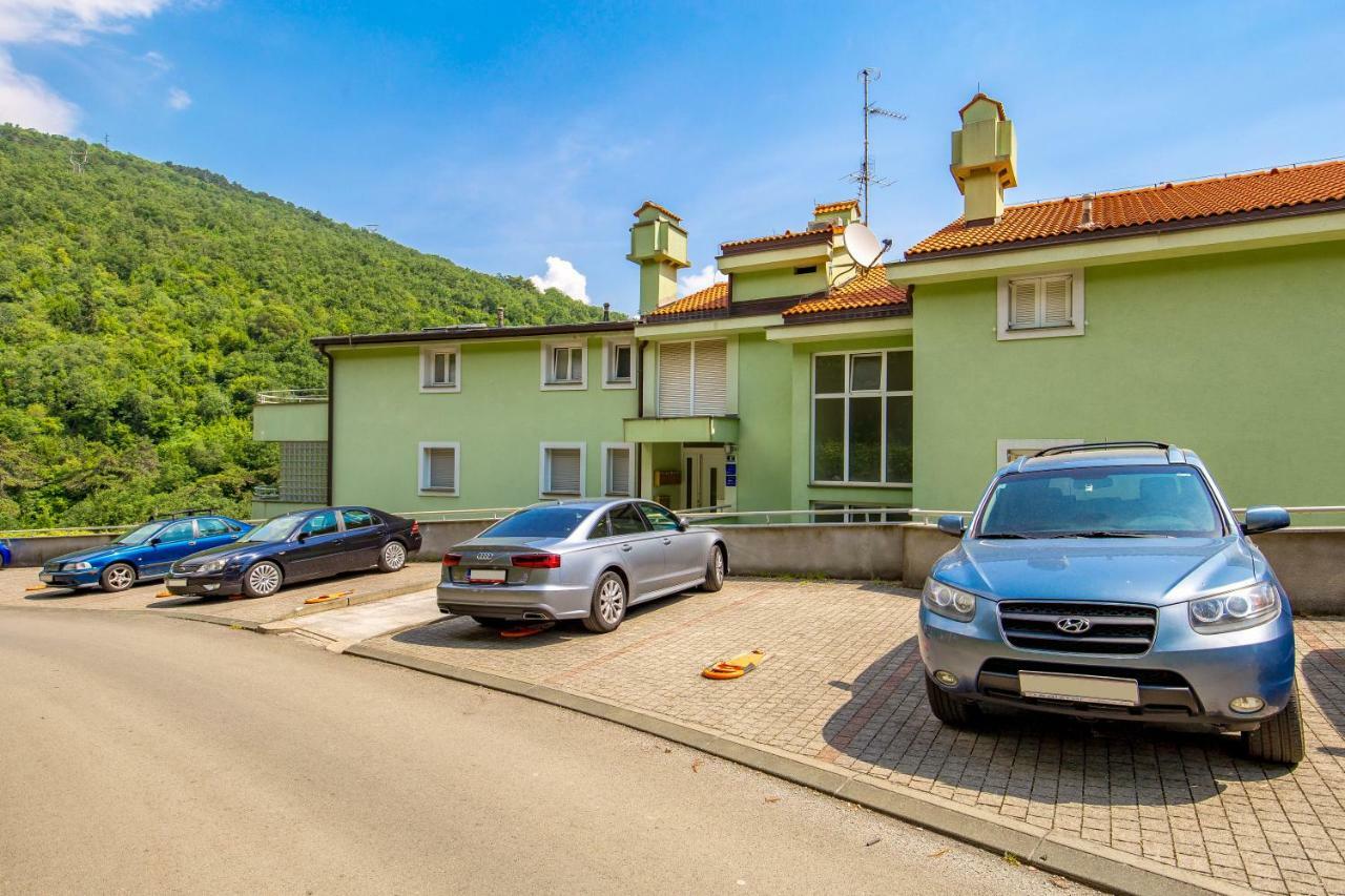 Apartment Maja Opatija With Free Private Parking And Lovely Sea View Terrace 外观 照片